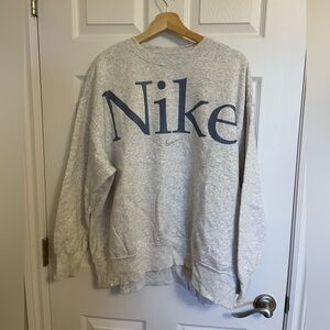 Nike oversized crewneck sweatshirt